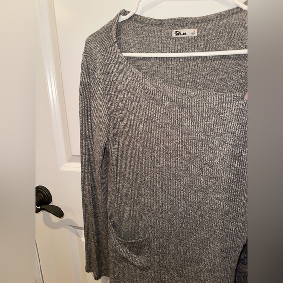Grey Cardigan! - Picture 2 of 4